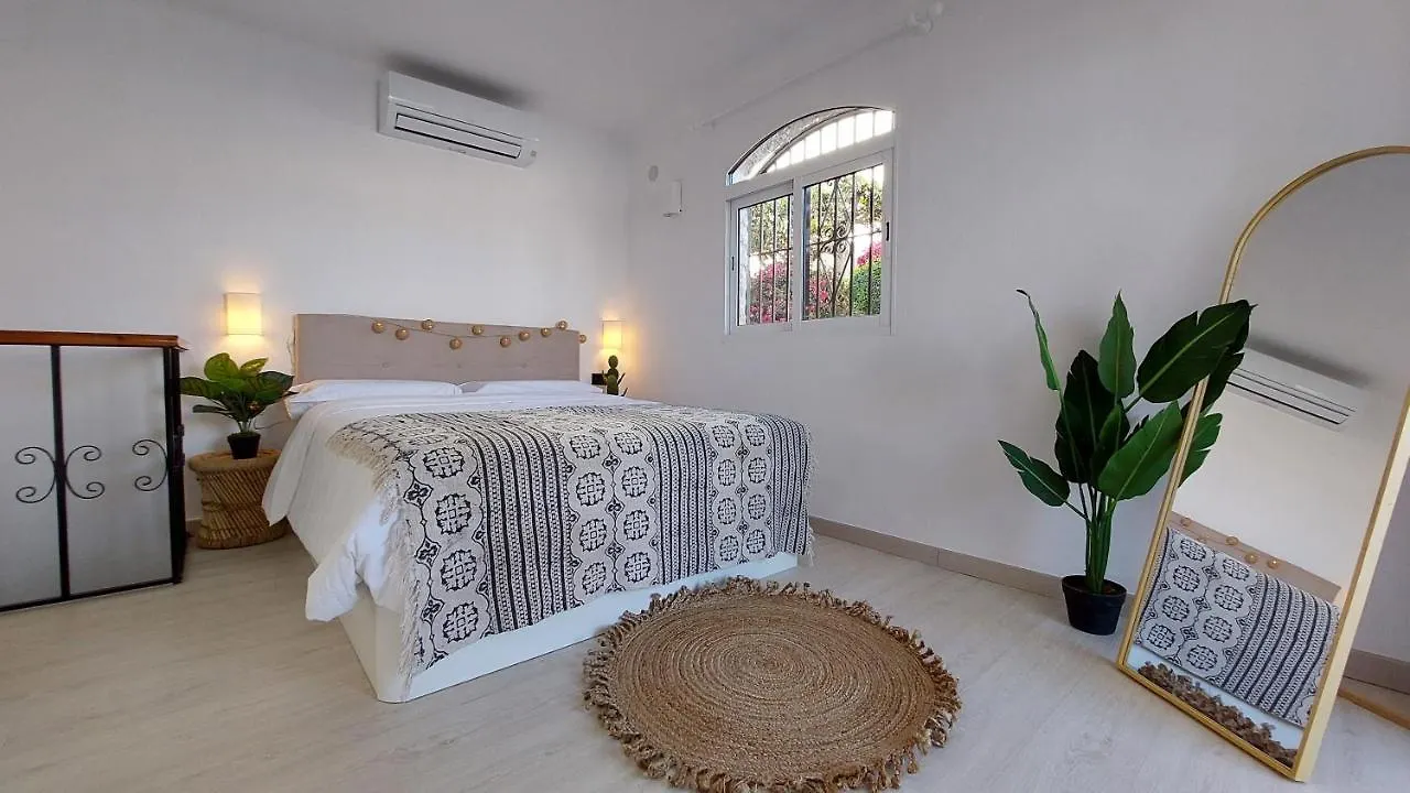 New Boho Home With Balcony, Private Garden And Communal Pool Nerja Nyaraló