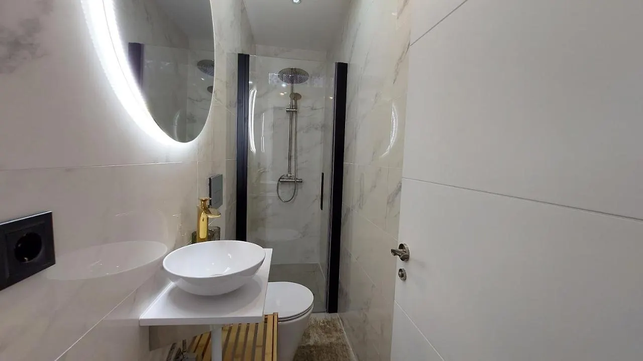 New Boho Home With Balcony, Private Garden And Communal Pool Nerja Spanyolország